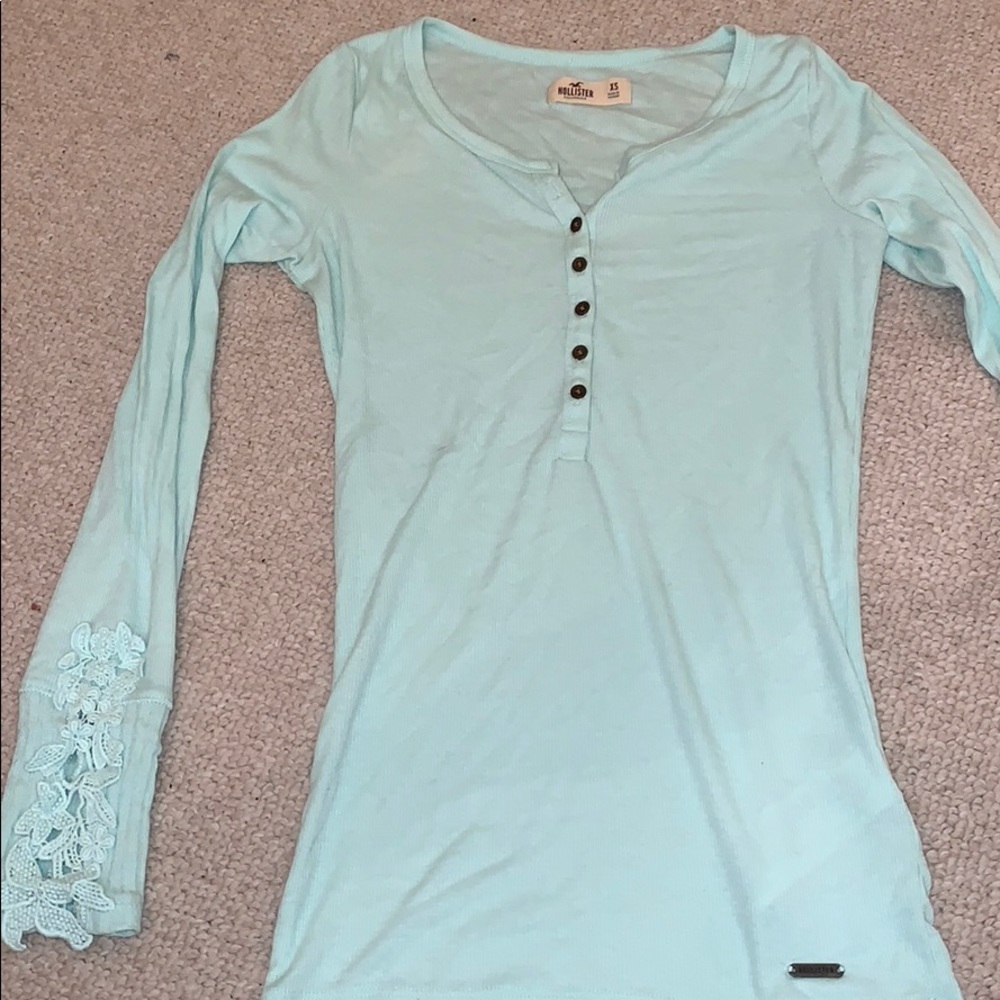 Mint Hollister Henley with Lacey sleaves